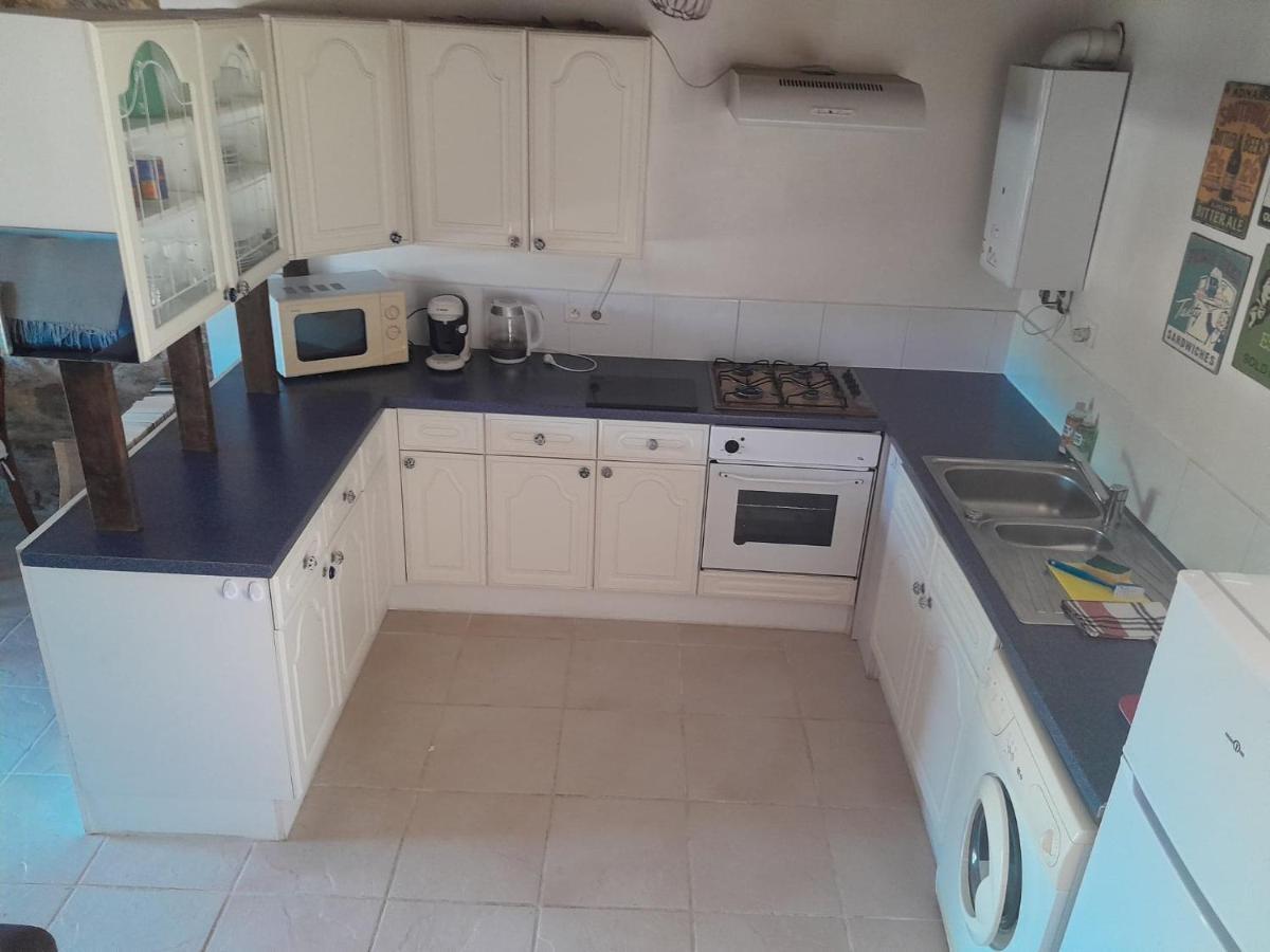 Character 2 Bed Cottage Within Walking Distance Of Bar/Restaurants Piégut-Pluviers المظهر الخارجي الصورة