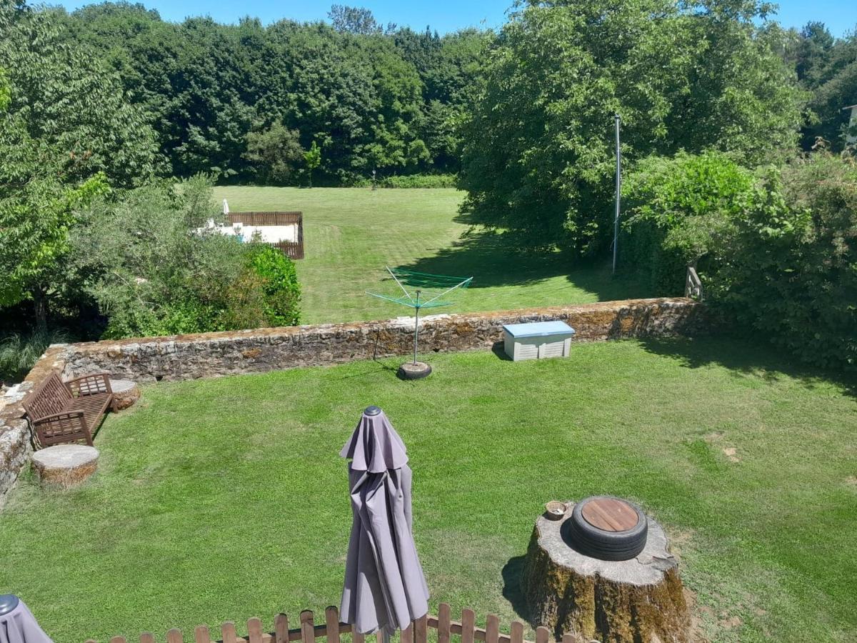 Character 2 Bed Cottage Within Walking Distance Of Bar/Restaurants Piégut-Pluviers المظهر الخارجي الصورة