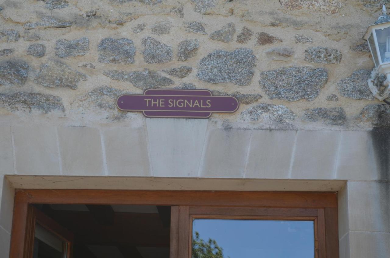 Character 2 Bed Cottage Within Walking Distance Of Bar/Restaurants Piégut-Pluviers المظهر الخارجي الصورة